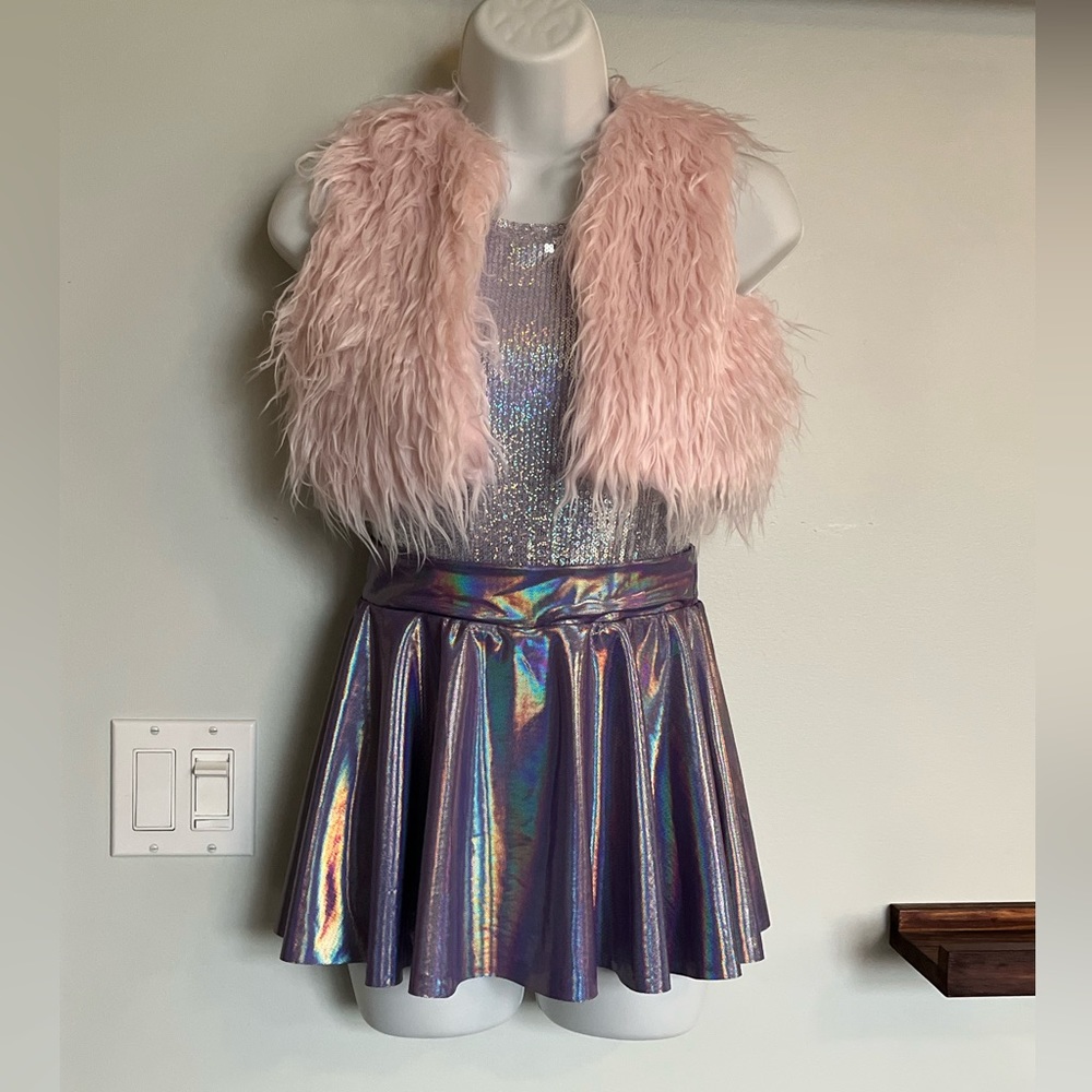 Revolution dance costume